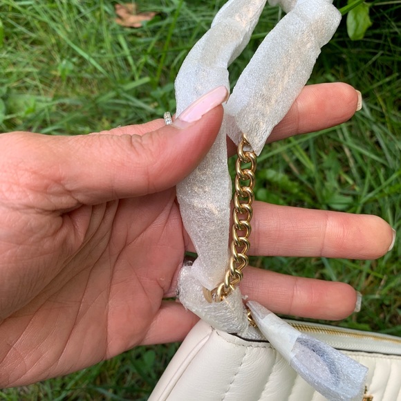 Authentic COACH 1941 Nappa leather/smooth leather zip top wristlet - Picture 7 of 15